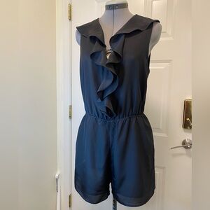 BCBGeneration Black Ruffle V-Neck Sleeveless Romper medium